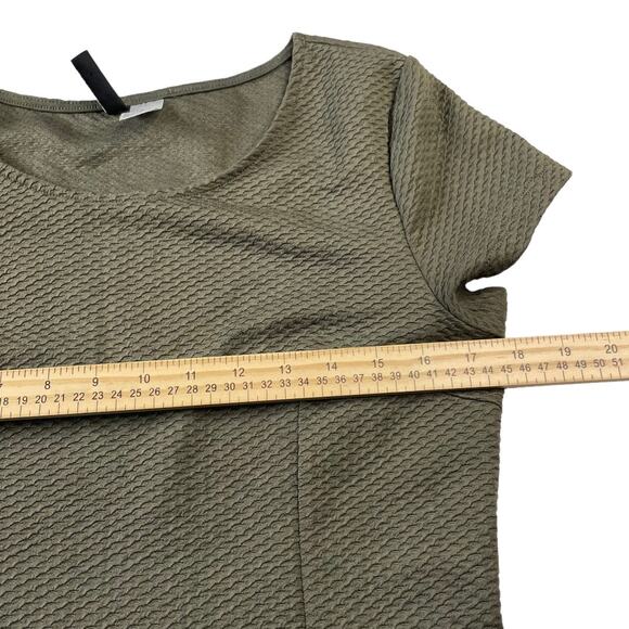 H&M Divided Womens Size 12 Skater Fit & Flare Dress Olive Green Waffle Texture - Picture 6 of 7
